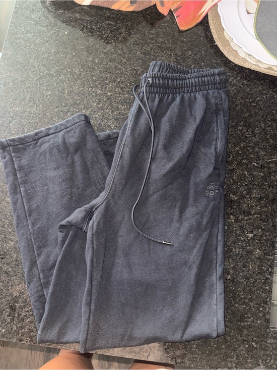 Aritzia Pants - Aritzia Women's Wide Leg Sweatpants in Black